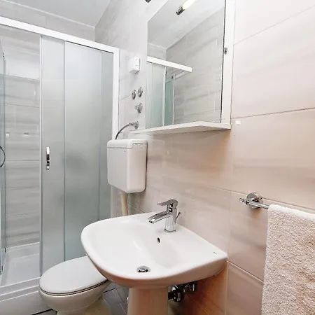 Apartmani Batinovic - Baska Voda Exterior photo