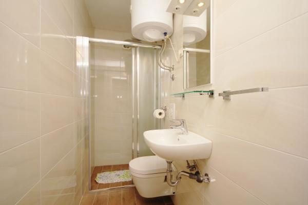 Batinovic - Apartment Baska Voda